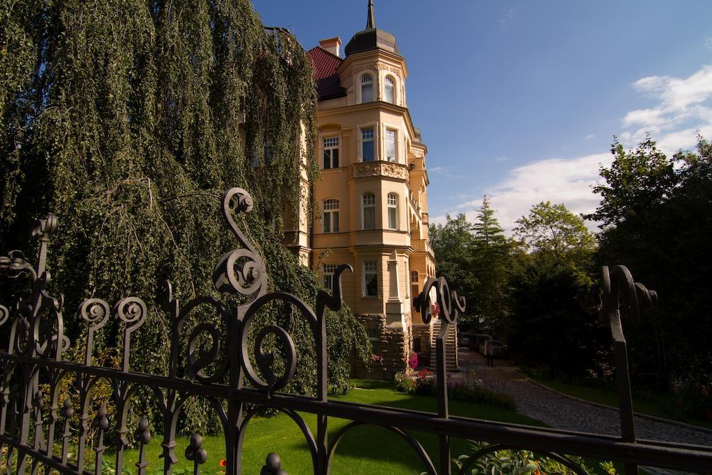Apartmany Villa Liberty Karlovy Vary Bagian luar foto