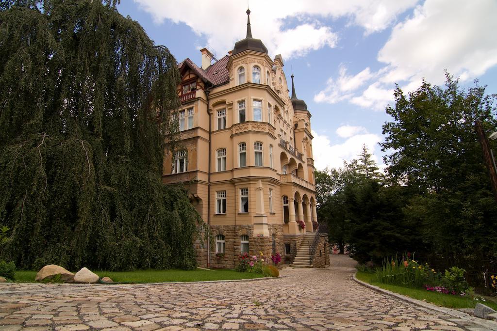 Apartmany Villa Liberty Karlovy Vary Bagian luar foto