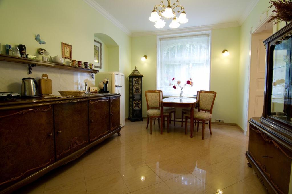 Apartmany Villa Liberty Karlovy Vary Ruang foto